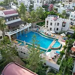 Hotel Zera By Oezuekara 3*